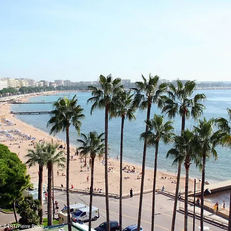 By Interhome Cannes